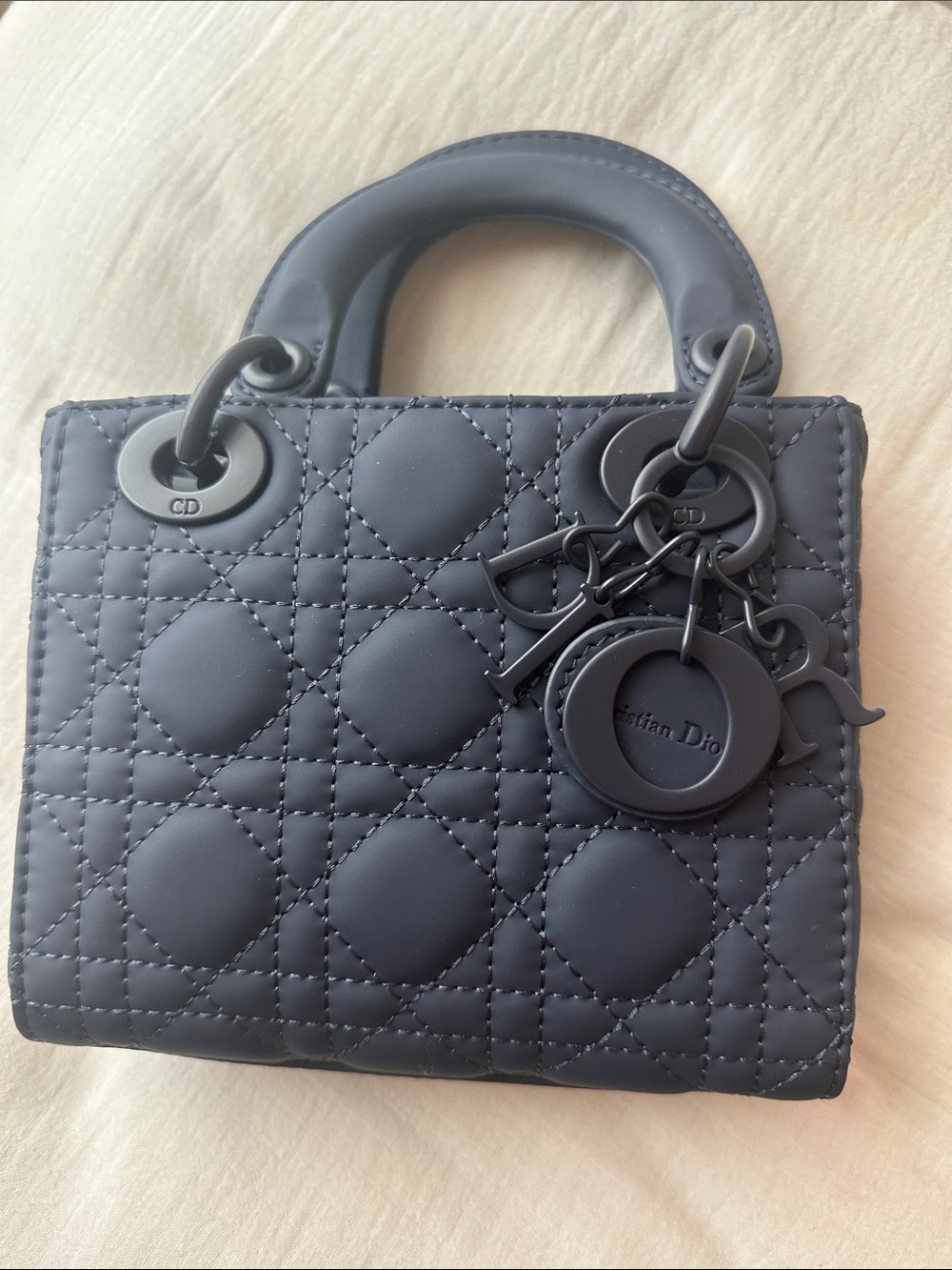 LOOK A LIKE! Look a like Nave Dior Mini Tote